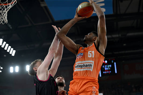 经验丰富的 经验丰富的