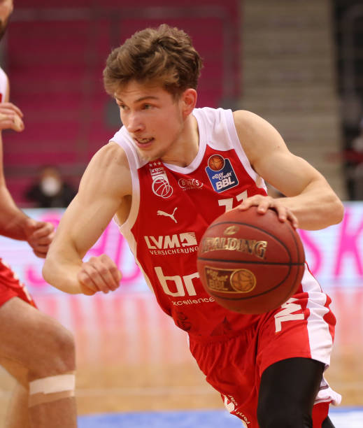 间不仅丰富 间不仅丰富